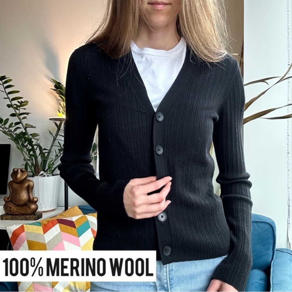 Vince Merino Wool Black Ribbed V-neck Long Sleeve Button Cardigan M